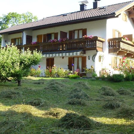 Gaestehaus Kurparkfrieden Mittenwald Exterior photo